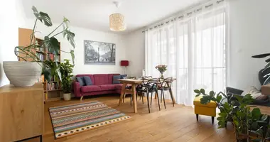 Квартира 3 комнаты в Варшава, Польша