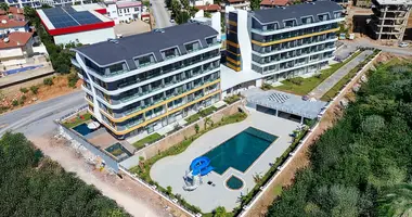 Wohnung 4 zimmer in Muratpasa, Türkei