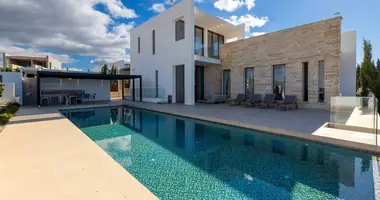 Wohnung 5 zimmer in Agios Georgios Peyeias, Zypern