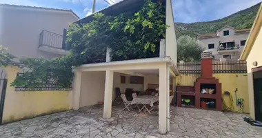 Casa 4 habitaciones en Prcanj, Montenegro