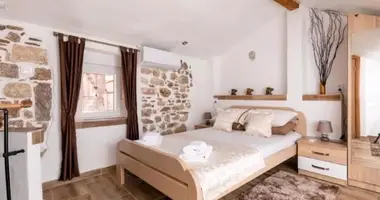 Wohnung 1 Schlafzimmer in 7 Seaview Penthouse Kotor Bay, Montenegro