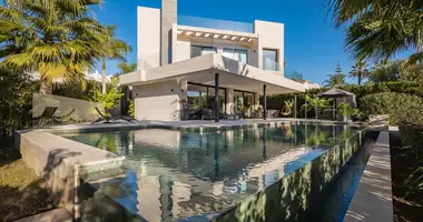 Haus 7 Schlafzimmer in Marbella, Spanien