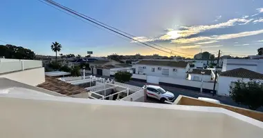 Mieszkanie 2 pokoi w Orihuela, Hiszpania