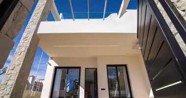Villa 4 bedrooms in Pilar de la Horadada, Spain