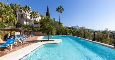 2 bedroom apartment in Benahavis, Spain