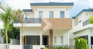 villa de 3 chambres dans Krous, Cambodge