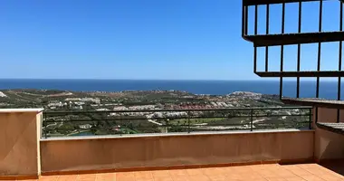 Penthouse 4 pokoi w Casares, Hiszpania