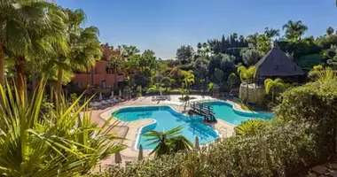 4 bedroom apartment in San Pedro Alcantara, Spain