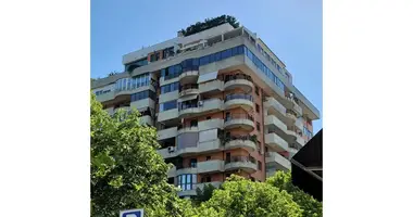Bureau 160 m² dans Tirana, Albanie