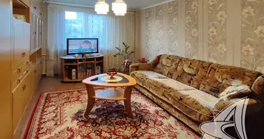 3 room apartment in Muchaviecki sielski Saviet, Belarus