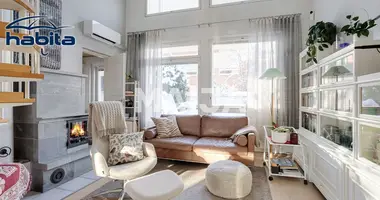 Dom 4 pokoi w Helsinki sub region, Finlandia