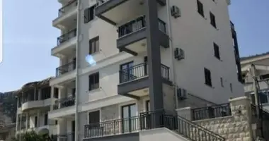 Duplex apartment with 4 bedrooms and panoramic sea view  w Budva, Czarnogóra