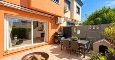 3 bedroom house in Manilva, Spain