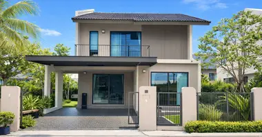 Villa 4 zimmer in Bang Lamung, Thailand