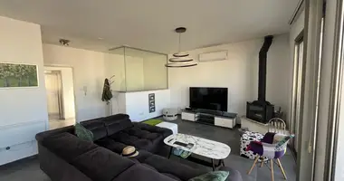 Mieszkanie 3 pokoi w Limassol, Cypr