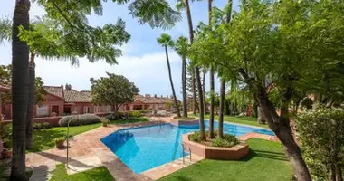 4 bedroom apartment in Benahavis, Spain