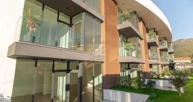 Apartamento 3 habitaciones en Montenegro