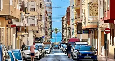 Mieszkanie 2 pokoi w Torrevieja, Hiszpania