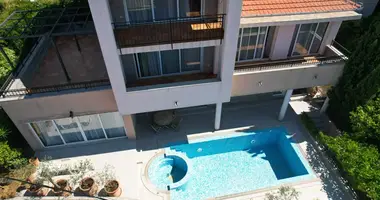 Villa 4 chambres dans Becici, Monténégro