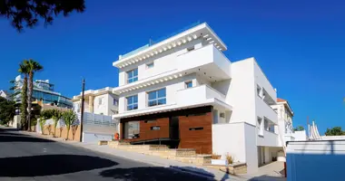 2 bedroom apartment in Germasogeia, Cyprus