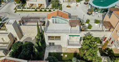 Villa 3 bedrooms in Kumbor, Montenegro