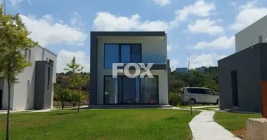 3 bedroom apartment in Chloraka, Cyprus