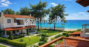 Villa 3 rooms in Nikiti, Greece