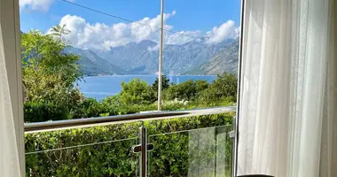Wohnung 2 Schlafzimmer in Dobrota, Montenegro