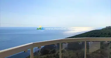 2 bedroom apartment in Dobra Voda, Montenegro