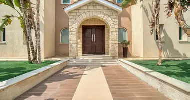 Villa 6 bedrooms in Paphos Municipality, Cyprus