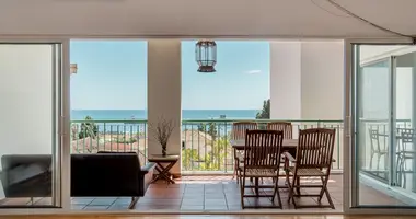 Квартира 4 спальни в Фуншал, Португалия