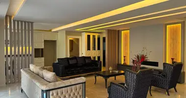 Mieszkanie 3 pokoi w Alanya, Turcja