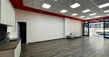 Propiedad comercial 73 m² en Tirana Municipality, Albania