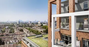 3 bedroom apartment in London, United Kingdom