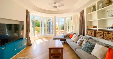 Villa 5 bedrooms in Koinoteta Pyrgou Lemesou, Cyprus