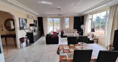 Mieszkanie 3 pokoi w Oba, Turcja