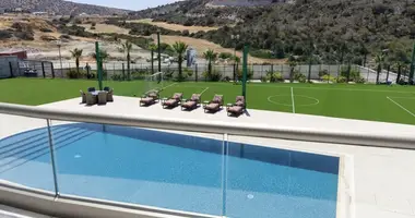 7 bedroom villa in Parekklisia, Cyprus