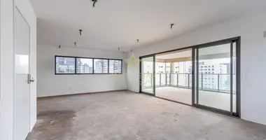 Квартира 4 комнаты в Regiao Imediata de Sao Paulo, Бразилия