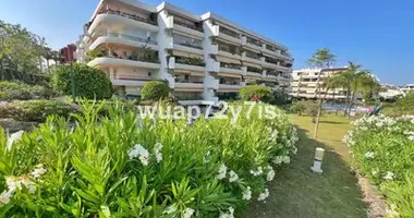 3 bedroom apartment in San Pedro Alcantara, Spain