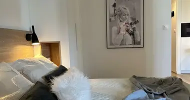 Mieszkanie 1 pokój w Warszawa, Polska