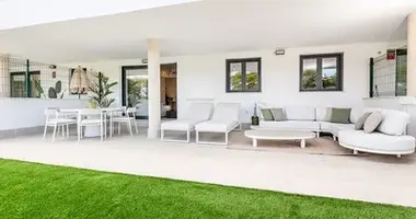 Apartamento 2 habitaciones en Estepona, Španjolska