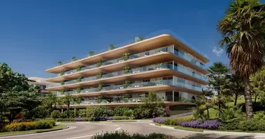 3 bedroom apartment in Estepona, Spain