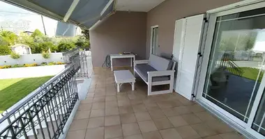Дом 3 комнаты в Лутраки, Греция