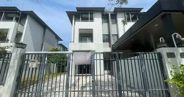 Дом 4 комнаты в Khan Dangkao, Камбоджа