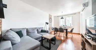 Appartement 3 chambres dans Lubon, Pologne