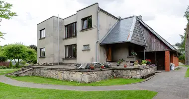 5 room house in Kekavas pagasts, Latvia