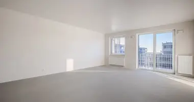 3 bedroom apartment in Warsaw, Poland