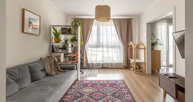 2 room apartment in Ratamka, Belarus