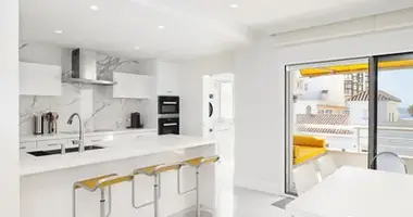Apartamento 4 habitaciones en Dos Hermanas, Španjolska