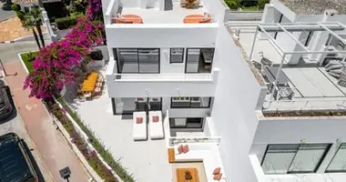 4 bedroom apartment in Spain